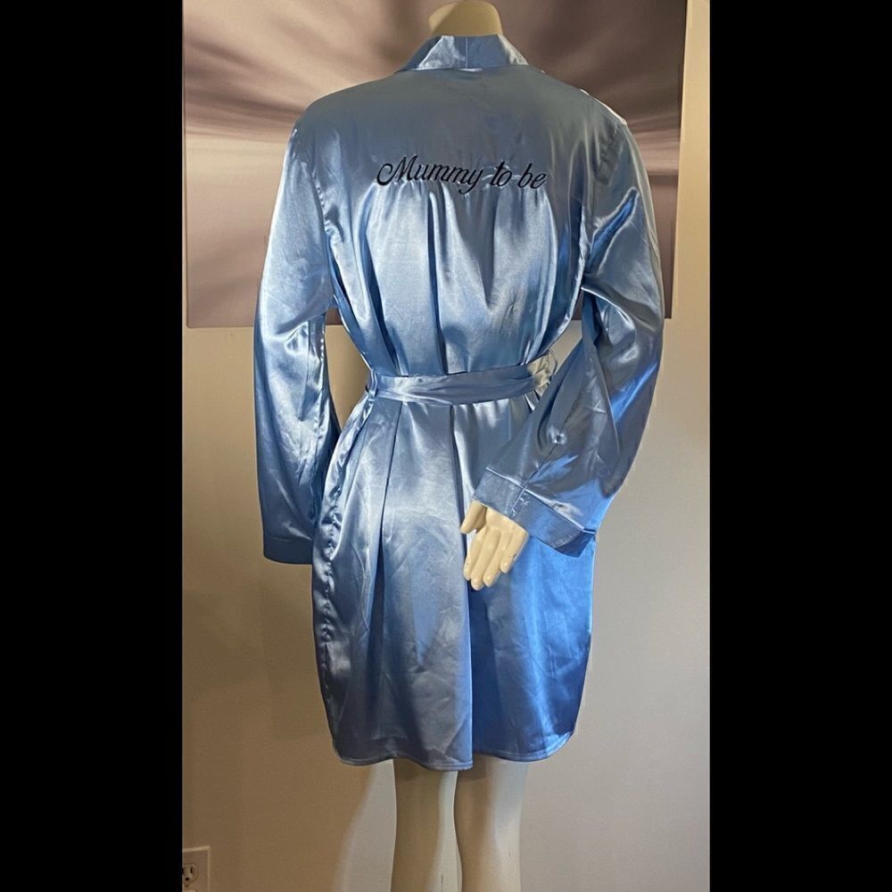 NWT Boohoo Maternity Robe - Picture 2 of 5